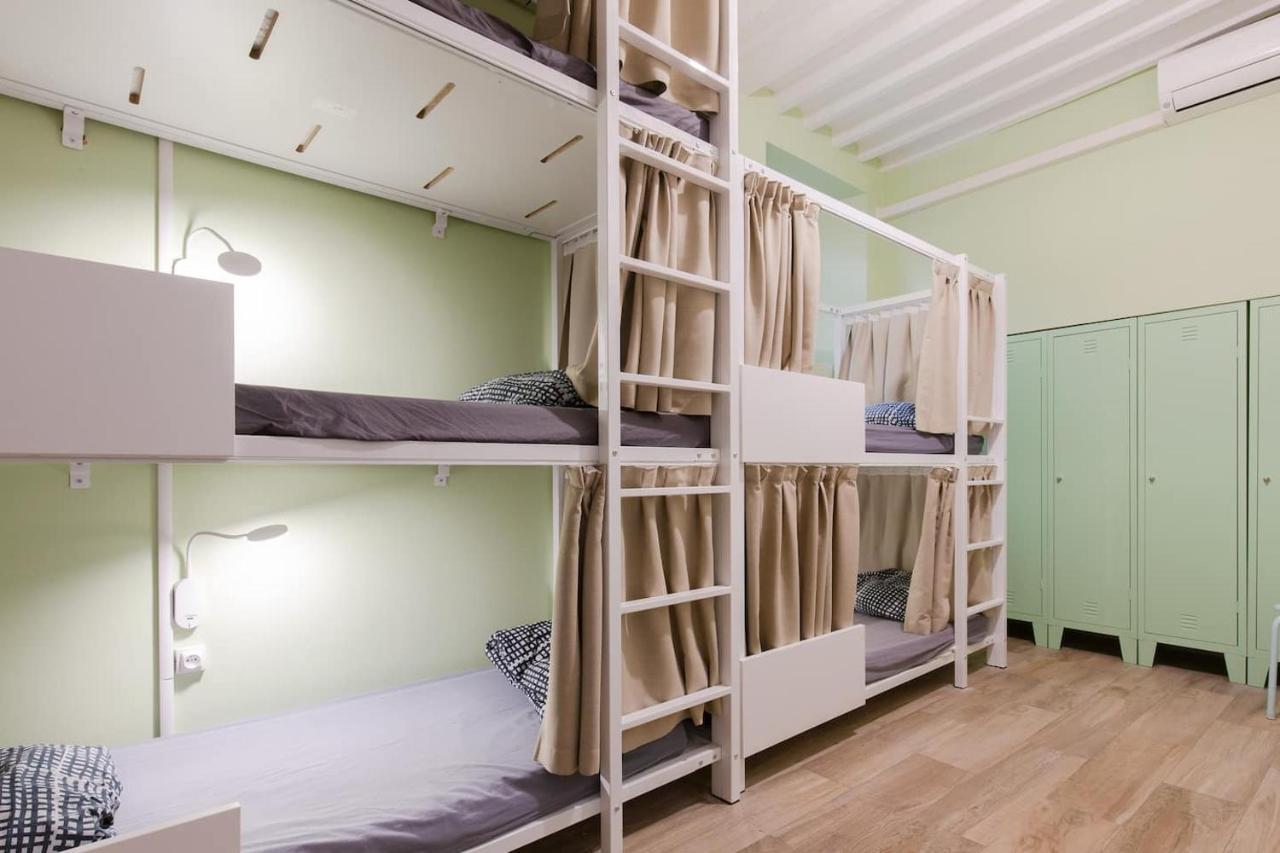 Backpackers Antibes Exterior foto