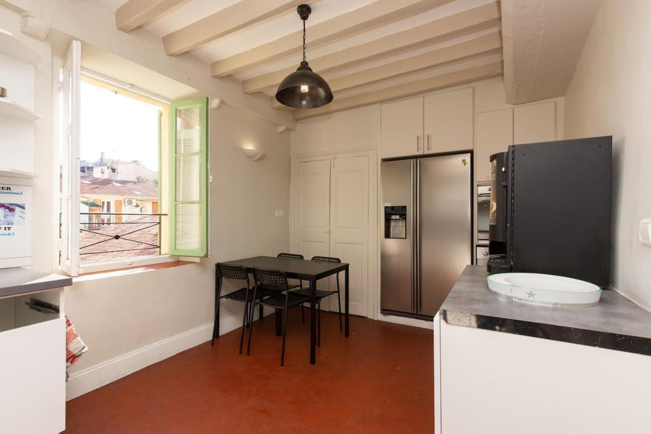 Backpackers Antibes Exterior foto